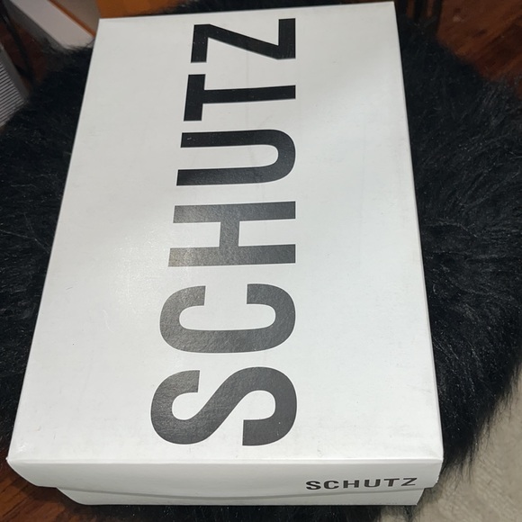 Schutz Leather Sneakers - Picture 9 of 9